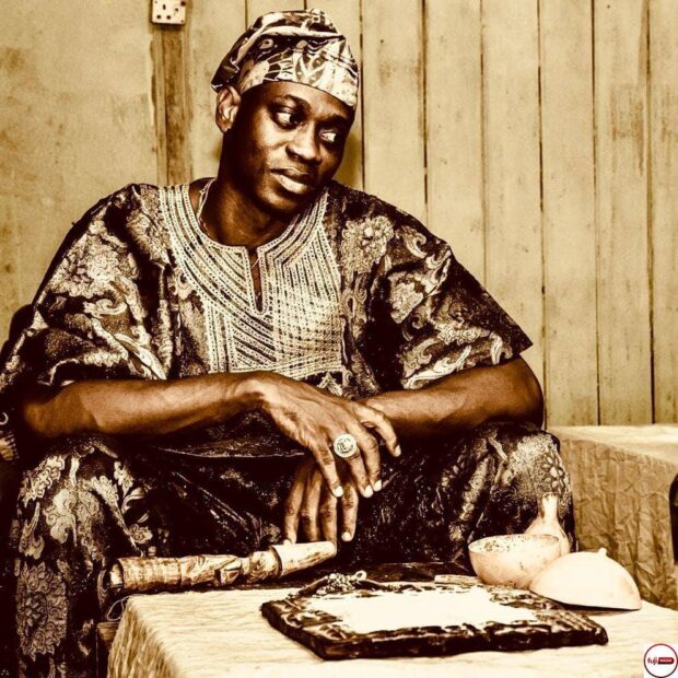 Ayinla Omowura - Enirobisimi Ibiaba